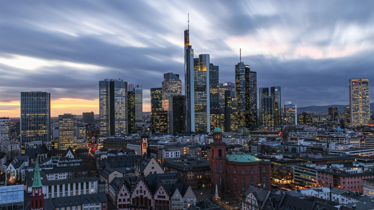 Frankfurt Beeindruckende Skyline – 4K HD Hintergrundbilder