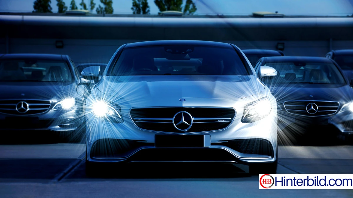 Grauer Mercedes