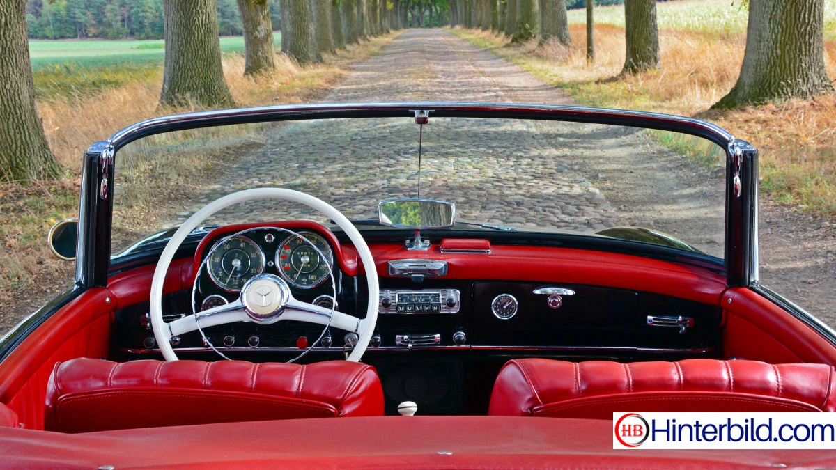 Roter Mercedes-Benz 190 SL Cabrio hintergrundbild